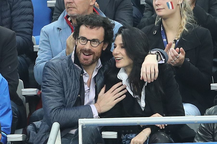 Qui Est Le Compagnon De Marie Drucker Euro 2016. Les people dans les tribunes du Stade de France