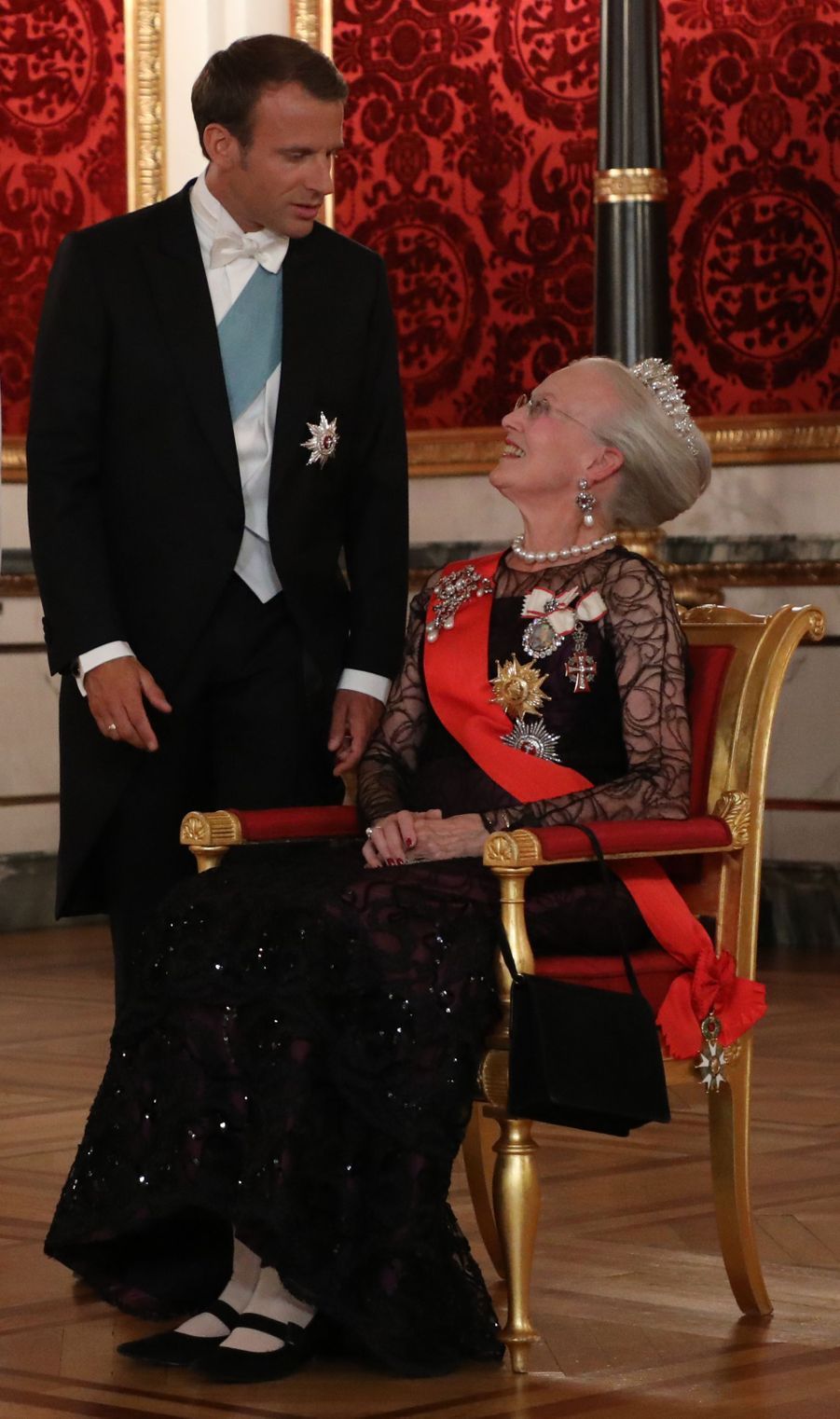 Au Dîner De Gala Offert Par La Reine Margrethe Ii Du Danemark Au Couple Macron 