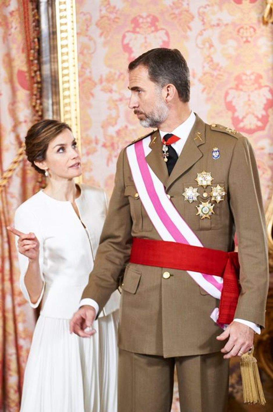 Famille royale d’Espagne en photos Letizia maîtrise en beauté le