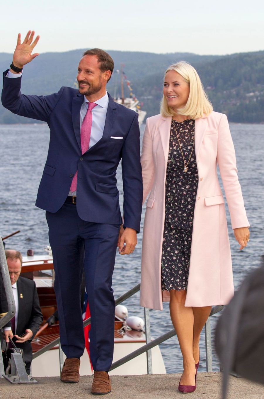 MetteMarit et Haakon de Norvège, les plus belles photos de leur visite dans le Vestfold MetteMarit et Haakon de Norvège, les plus belles photos de leur visite dans le Vestfold