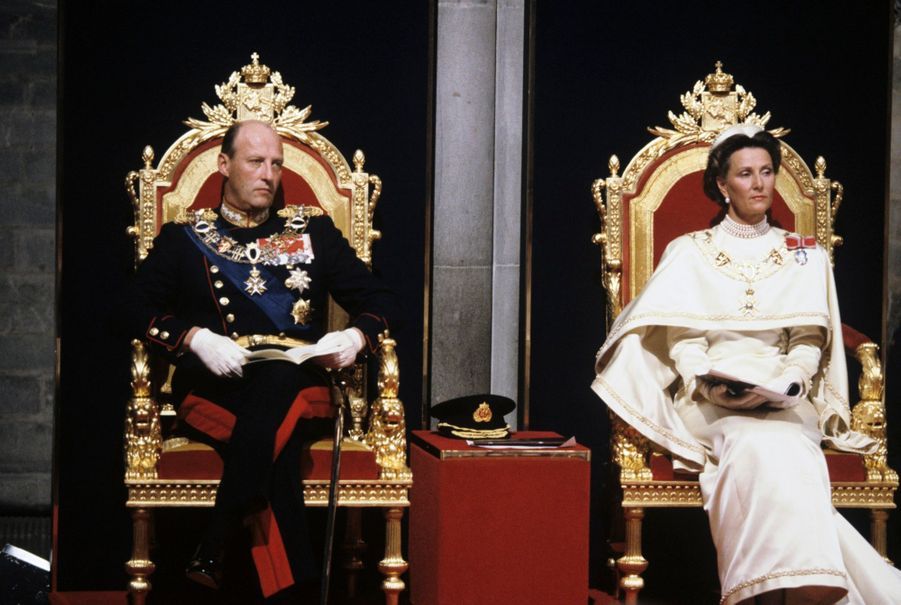Le roi de Norvège fête ses 25 ans sur le trône Les trésors photos de Match le sacre du roi