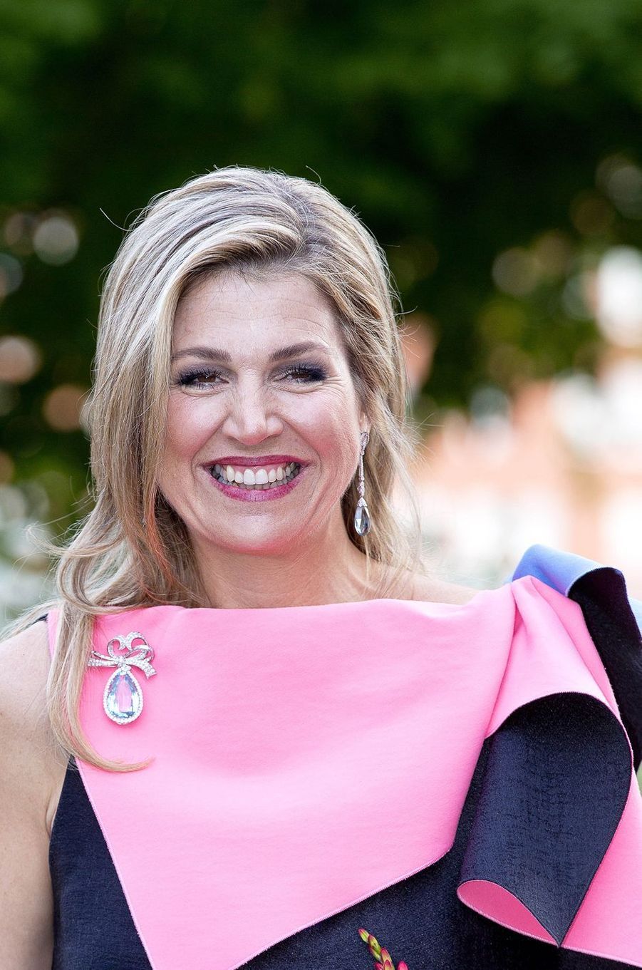 Maxima Des Pays Bas Jeune Maxima des Pays-Bas, un look qui décoiffe pour lancer le 70e Holland