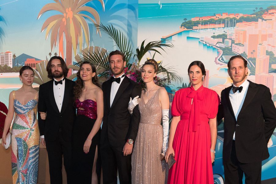 Charlotte Casiraghi Et Dimitri Rassam Couple Complice Au Bal De