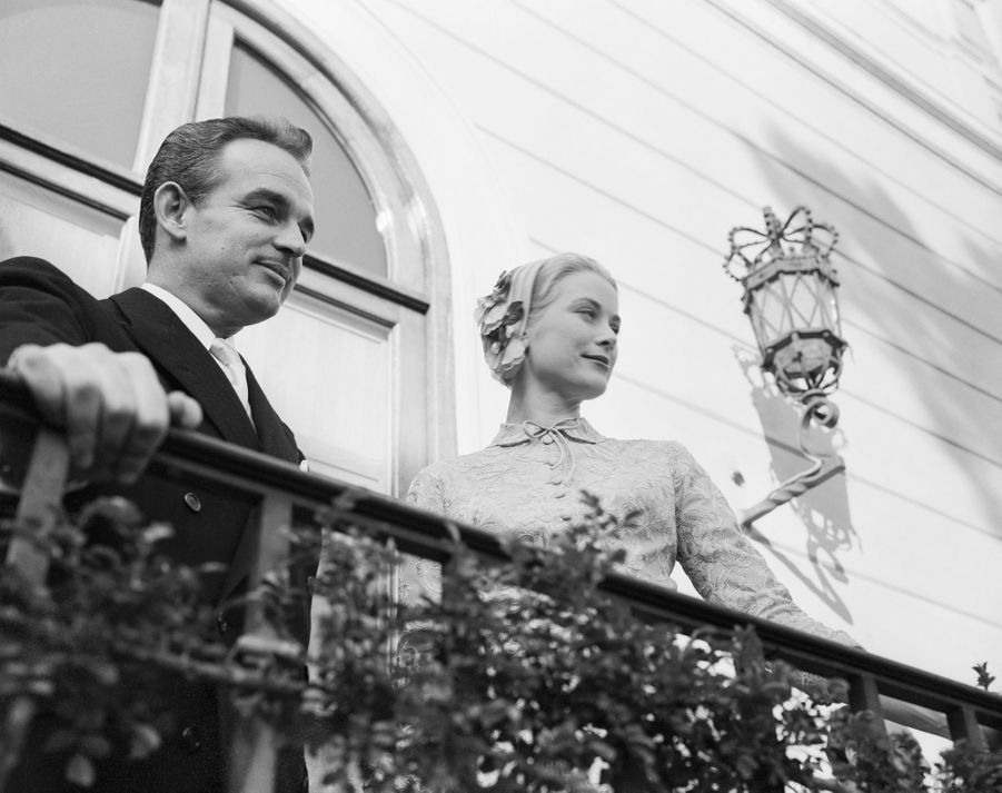 Grace Kelly Et Le Prince Rainier Iii De Monaco Un Couple De Legende En 16 Photos