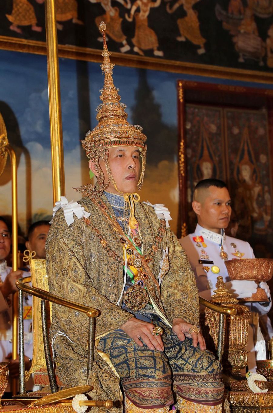 Couronnement du roi de Thaïlande Rama X la première journée en 25 photos