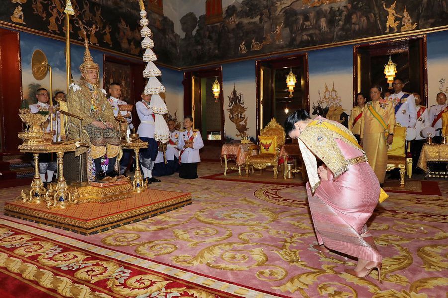 Couronnement du roi de Thaïlande Rama X la première journée en 25 photos