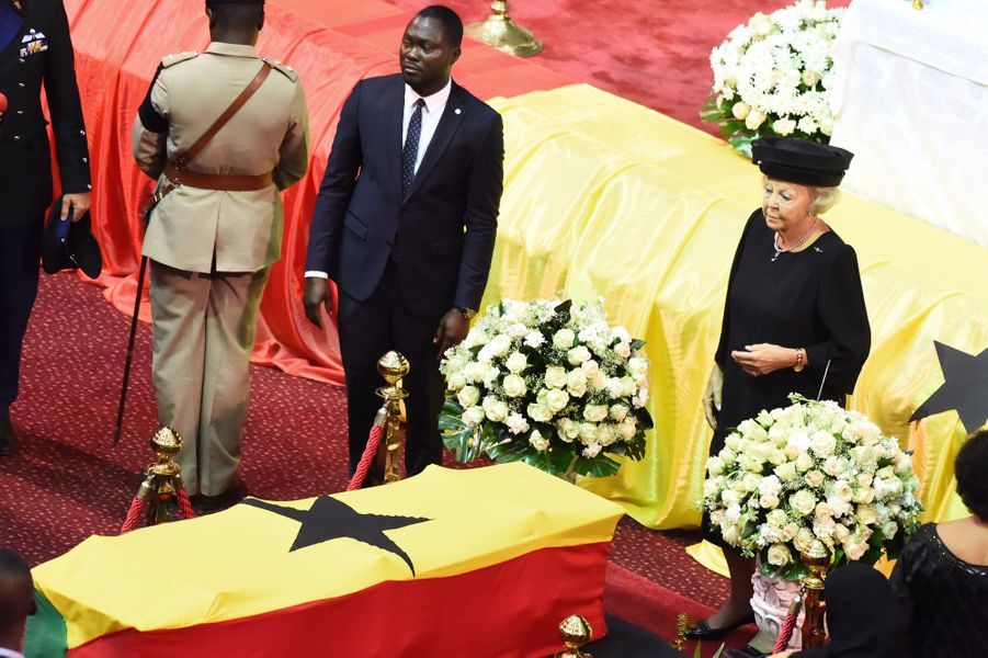 Ex Reine Beatrix Et Princesses Mabel Et Mette Marit Leur Dernier Hommage A Kofi Annan