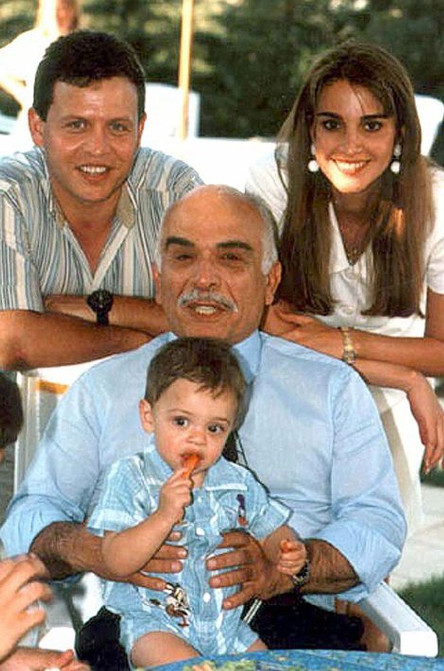 Le Fils Du Roi Abdallah Ii Et De La Reine Rania En Photos Le Prince Hussein De Jordanie A 21 Ans
