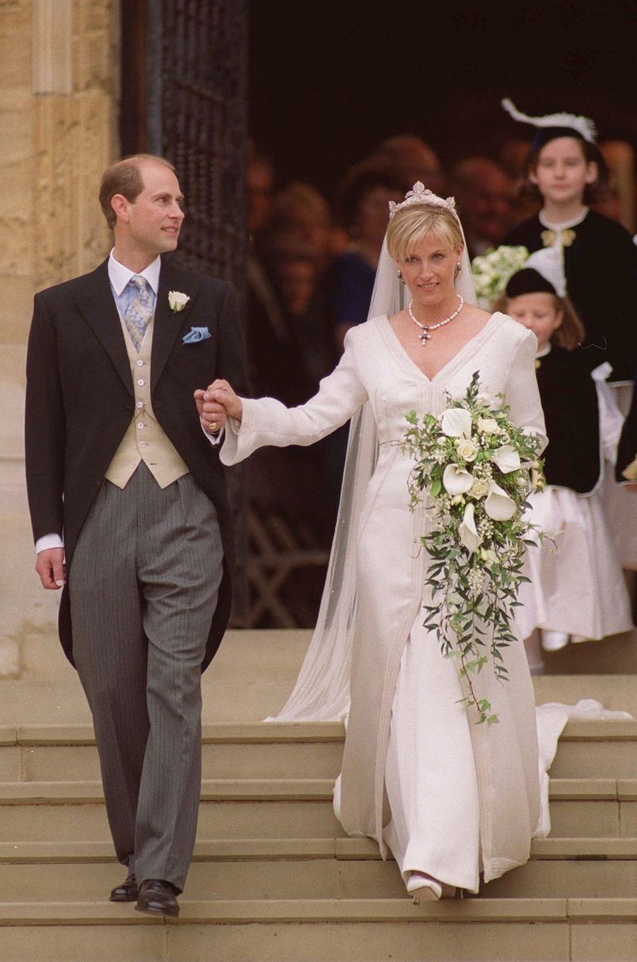 Au mariage du prince Edward et de Sophie RhysJones, il y a 20 ans