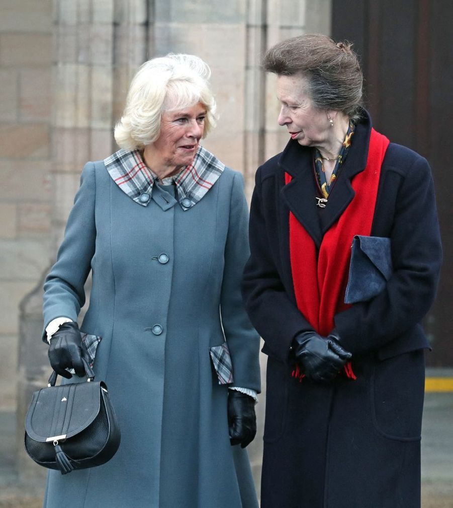 Camilla Parker-Bowles distingue sa belle-sœur la princesse ...