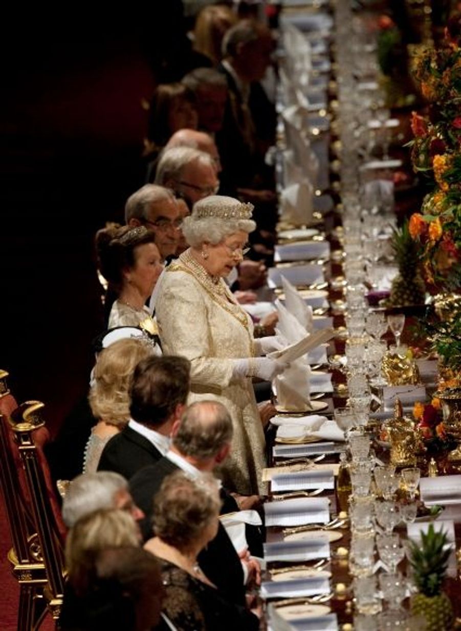 La Reine Elisabeth reçoit l'émir du Qatar