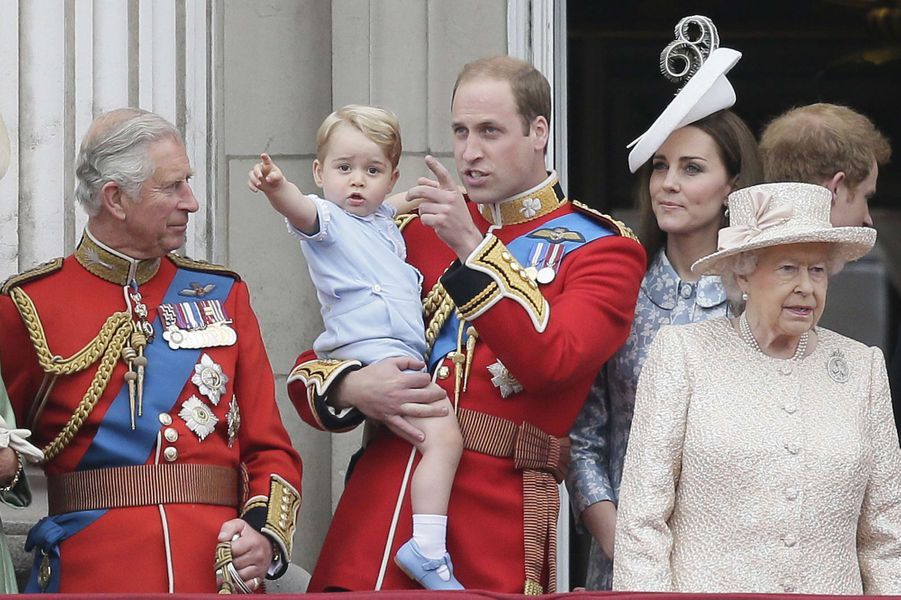 anniversaire de la reine elisabeth Premiere Apparition A L Anniversaire D Elizabeth Ii Le Prince anniversaire de la reine elisabeth