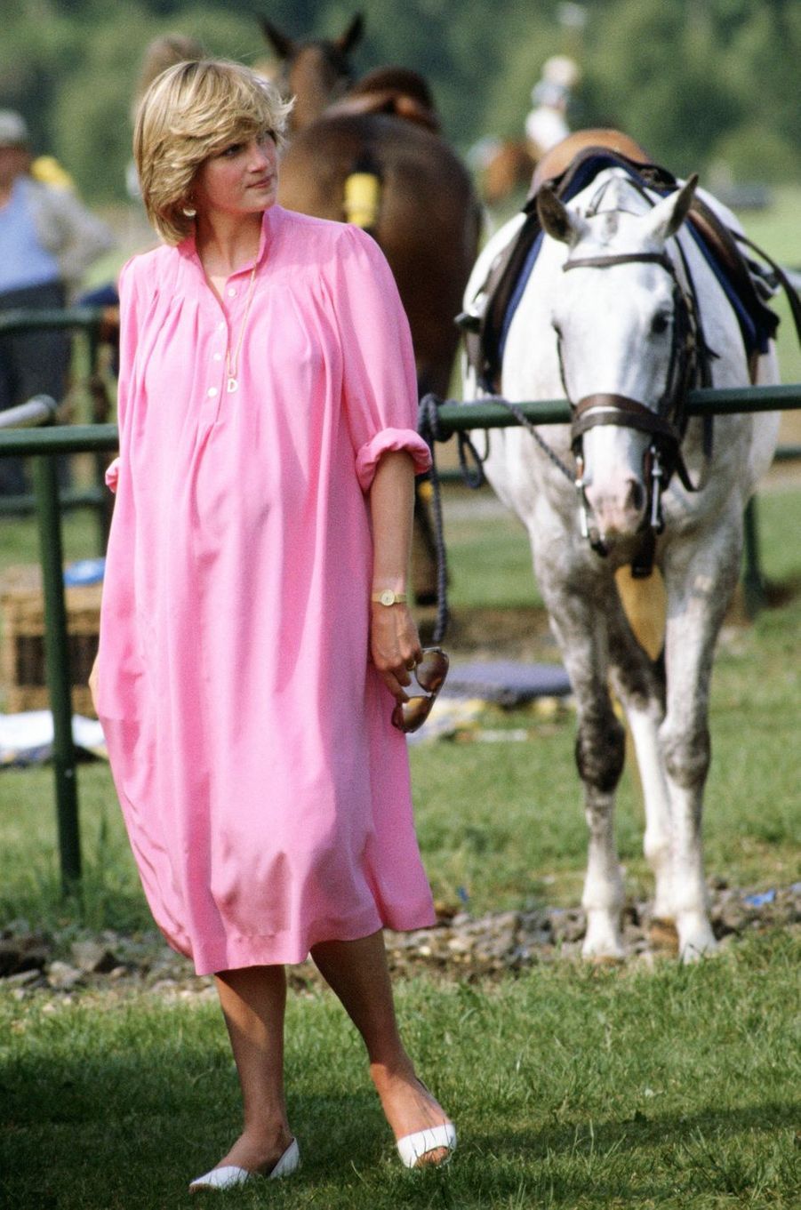 Royal Style - Quand Lady Diana optait pour le rose en 20 looks