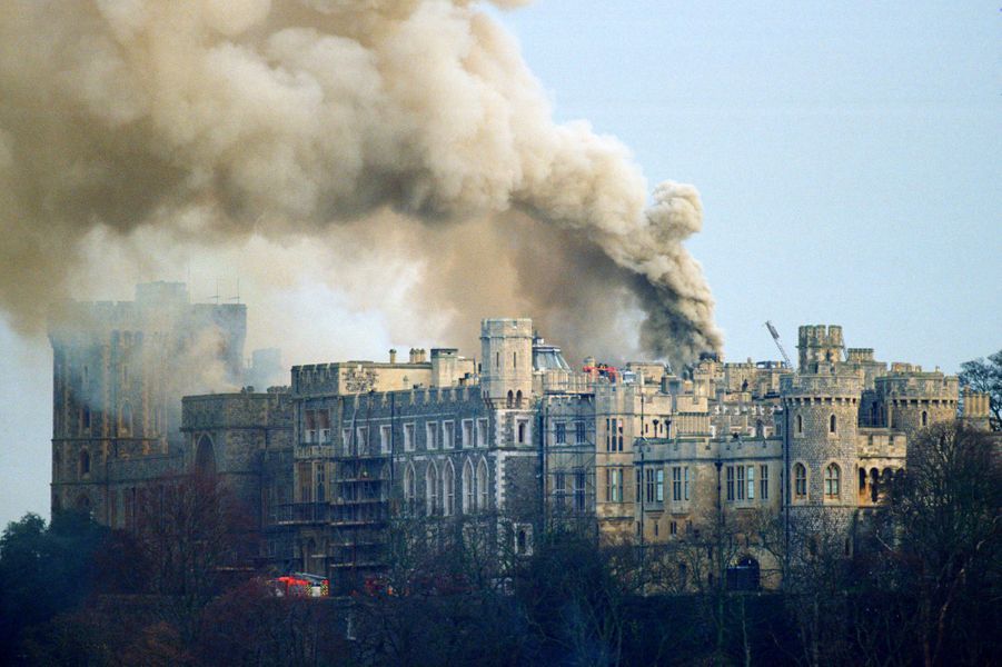 Quand le château de Windsor était en feu sous l'œil de la ...