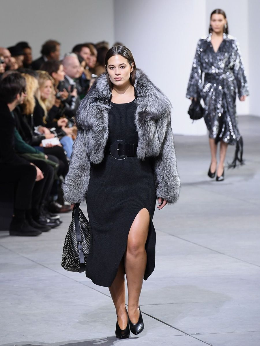 Ashley Graham, mannequin grande taille star de la Fashion Week