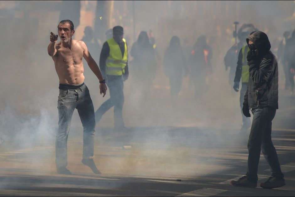 Gilets Jaunes Des Incidents à Toulouse Deux Blessés En