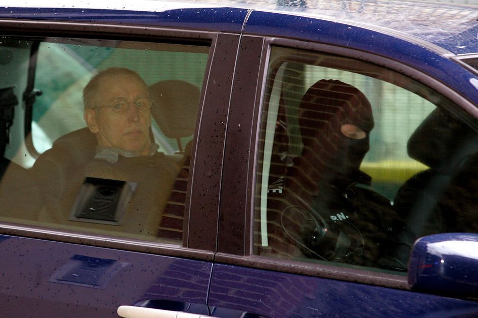 Yonne: des recherches dans un jardin après le déplacement de Michel Fourniret