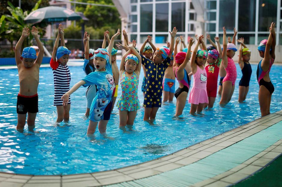 Combien Y A T Il De Litres D Urine Dans Une Piscine Municipale La Science Repond
