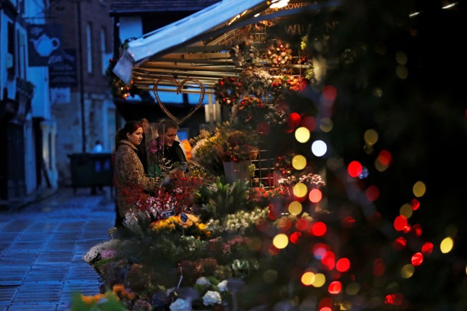 Fêter Noël en extérieur contre le covid-19 : l'alternative ...