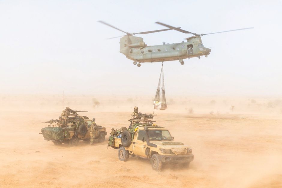 Niger En Mission Avec Les Commandos Parachutistes