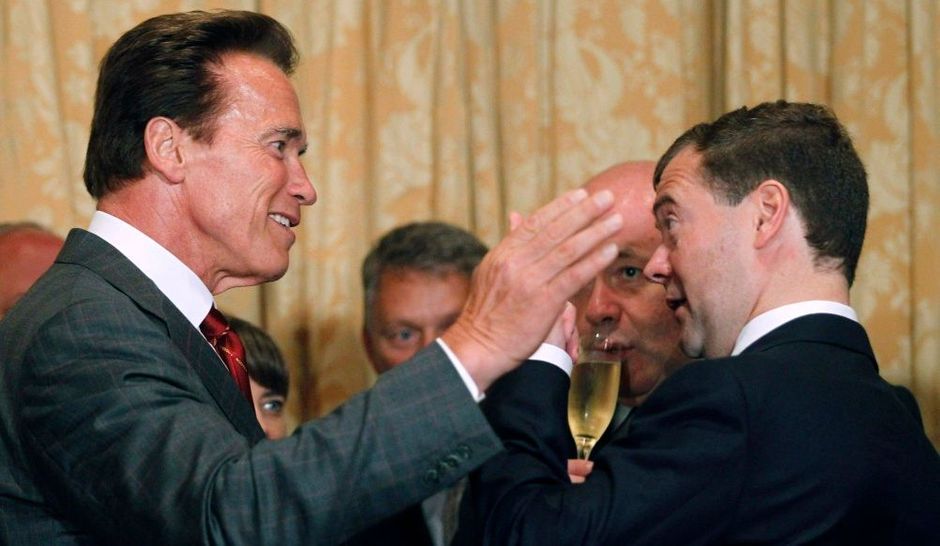 Schwarzenegger-et-Medvedev-se-parlent-sur-Twitter.jpg
