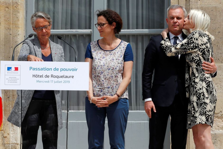 Accompagne De Son Epouse Francois De Rugy Quitte Le Ministere De