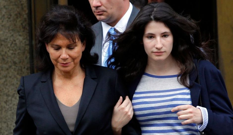 Anne Sinclair et Camille face à l'épreuve