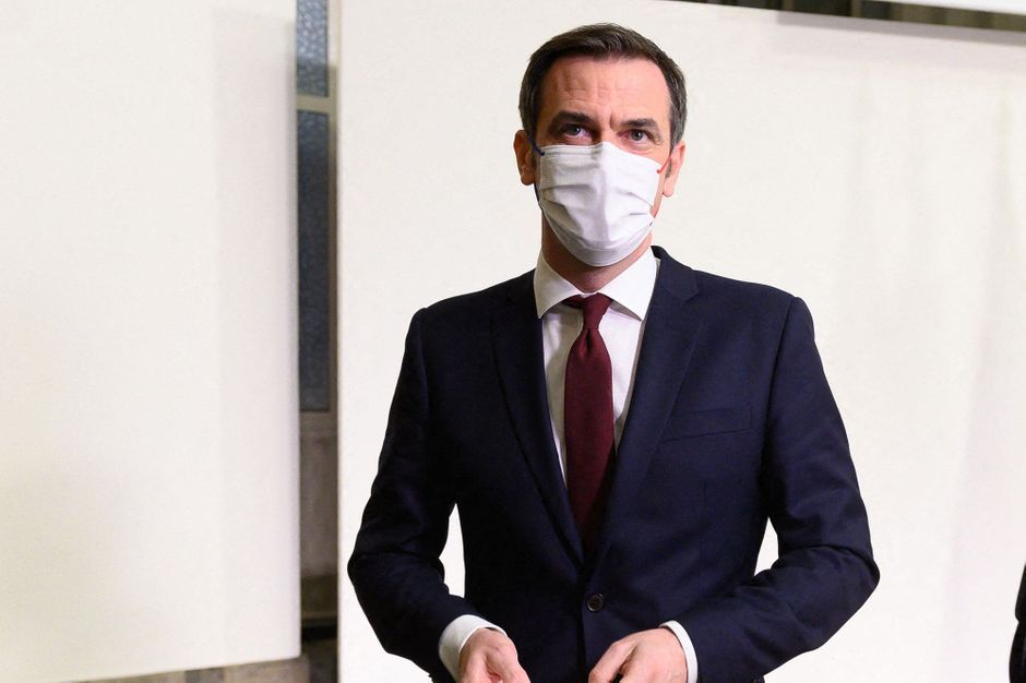 Covid-19: l'utilisation du vaccin AstraZeneca étendue aux 65-75 ans "avec comorbidités"