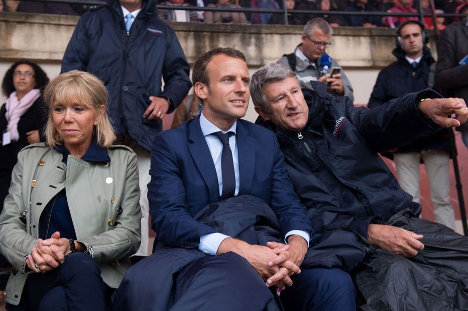 Déçu par Macron, Philippe de Villiers estime qu'il ne ...