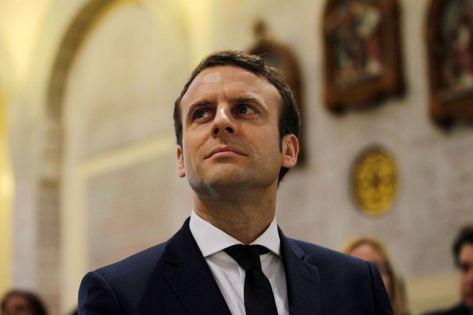 Emmanuel Macron veut "tourner la page" en Algérie