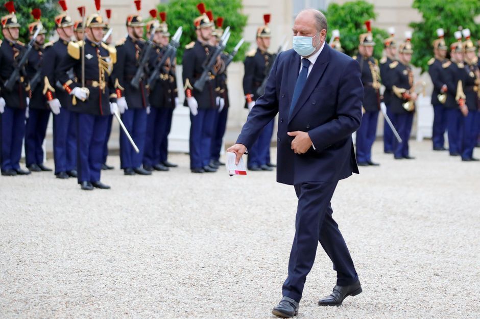 Eric Dupond-Moretti face aux questions des juges