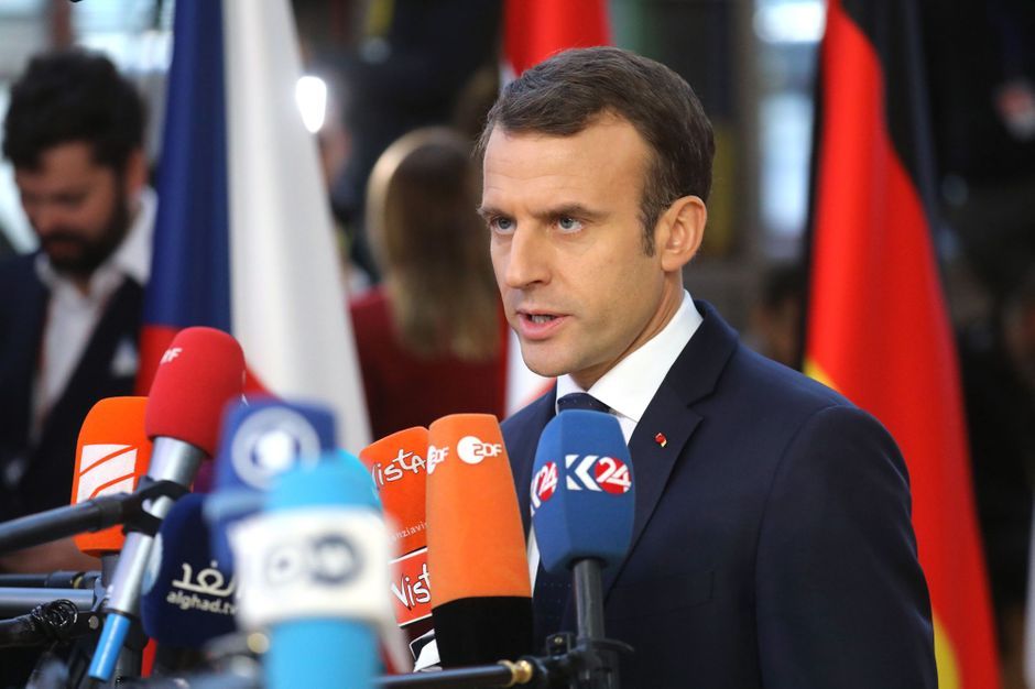 "Gilets jaunes" : Emmanuel Macron justifie des annonces ...