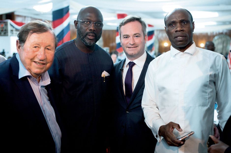 Guy Roux et les stars du foot au sacre de George Weah