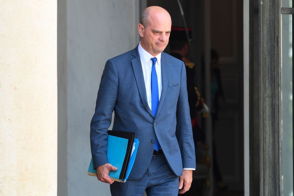 Jean-Michel Blanquer hué lors d'un déplacement en Gironde