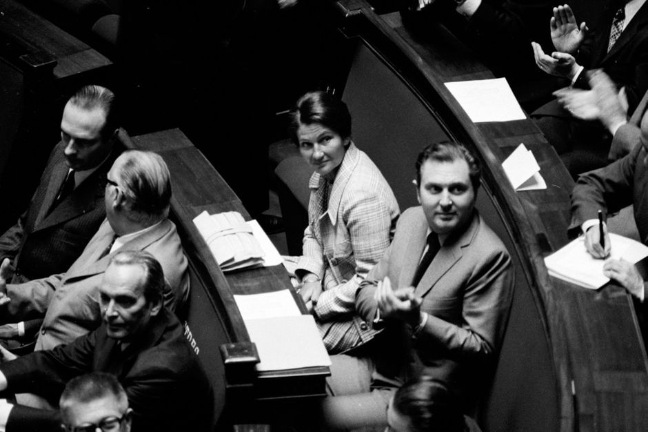 Mort de Simone Veil  le monde politique rend hommage à "une héroïne"