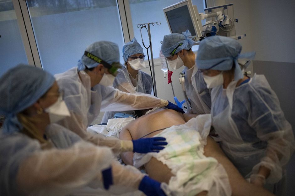 Près de 24000 patients à l'hôpital, 249 morts en 24h… le point sur le coronavirus - Paris Match
