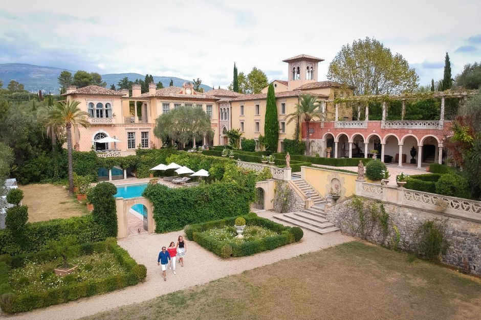 Le Chateau Diter Condamne A La Destruction