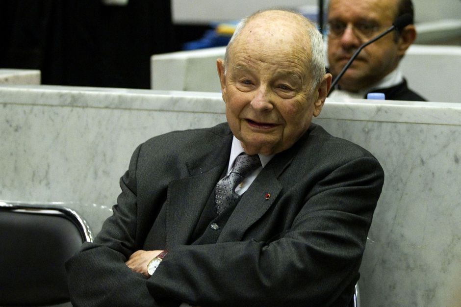 Laboratoires Servier Mort De Jacques Servier Grand Patron Controvers 