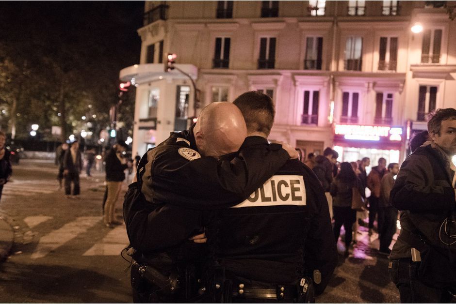 Il Etait Au Bataclan Le Bouleversant Recit D Un Gardien De La Paix