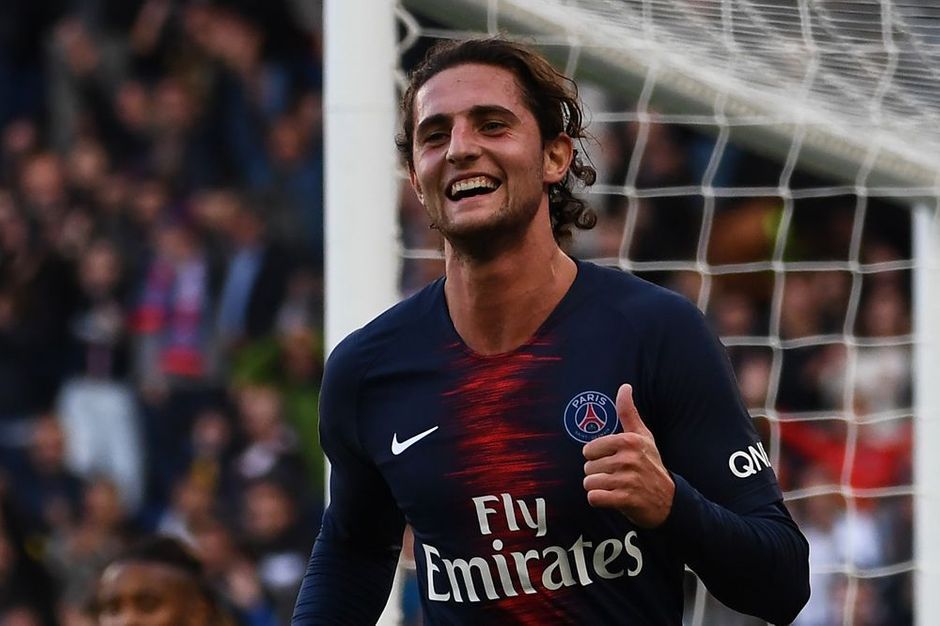 Football : le FC Barcelone confirme être en contact avec ...