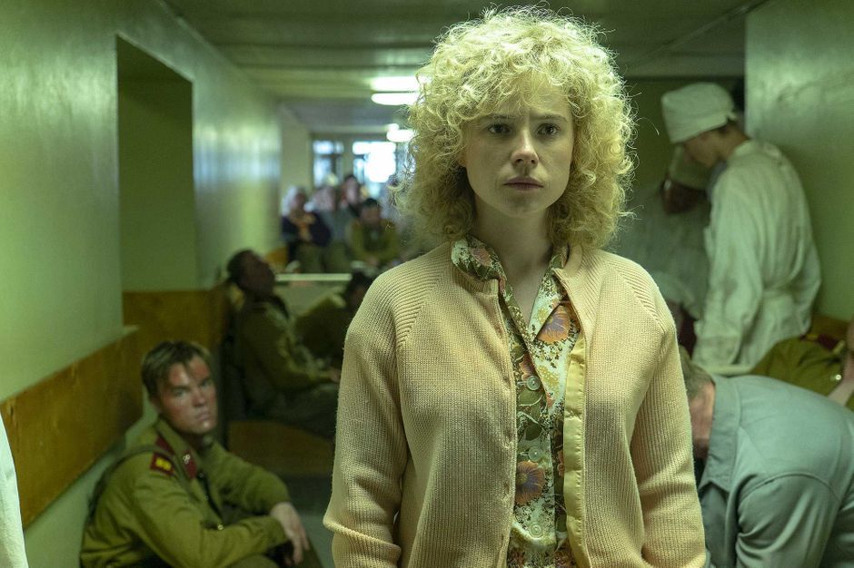 Serie Femme Qui Voit Les Mort "Chernobyl" : la femme d'un pompier mort dans la catastrophe s'en prend