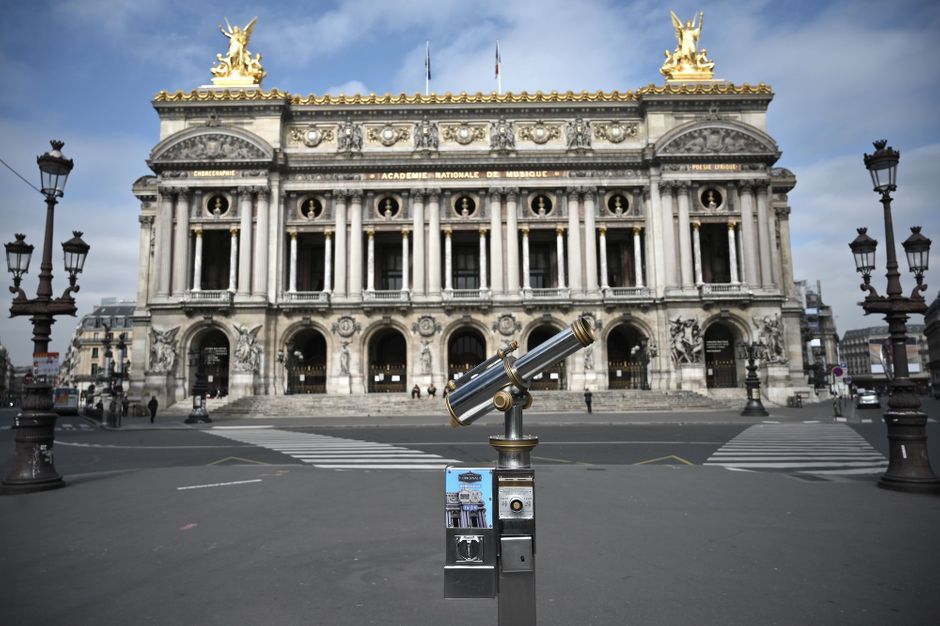 Pendant Le Confinement L Opera De Paris Met En Ligne Gratuitement
