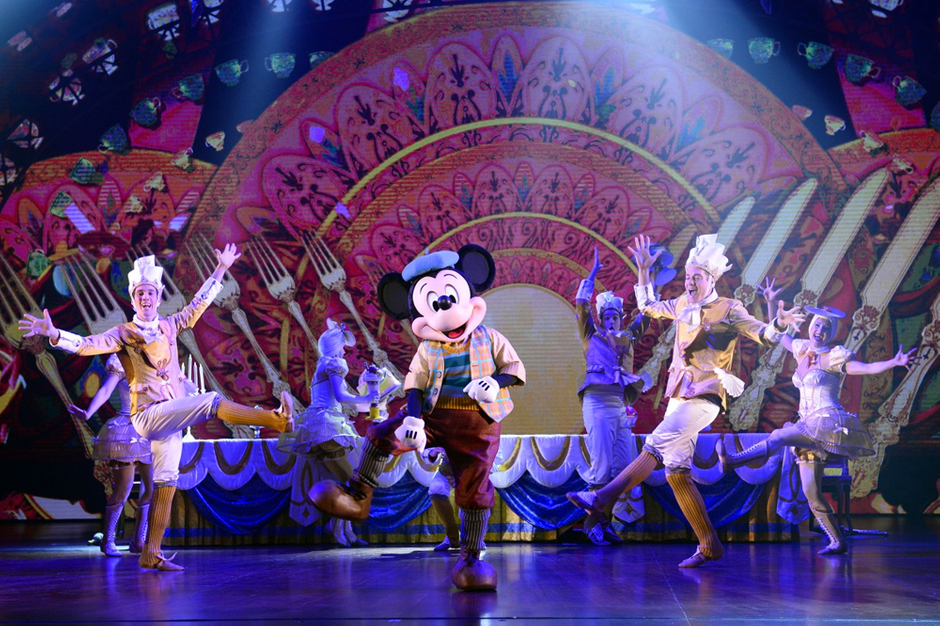 Avec "Mickey et Le Magicien", un air de Broadway à Disneyland
