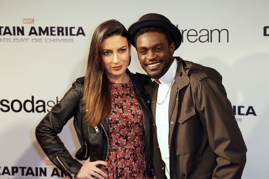 L Epouse Du Chanteur Est Enceinte Corneille Bientot Pere Pour La Seconde Fois