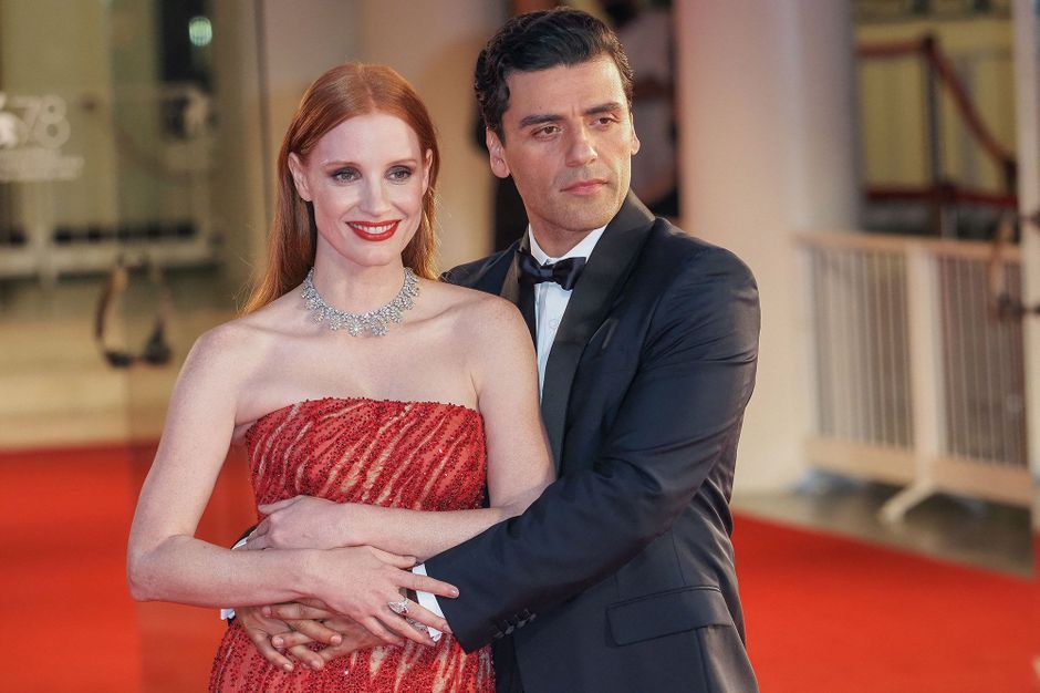 Oscar Isaac et Jessica Chastain jouent au couple marié à Venise
