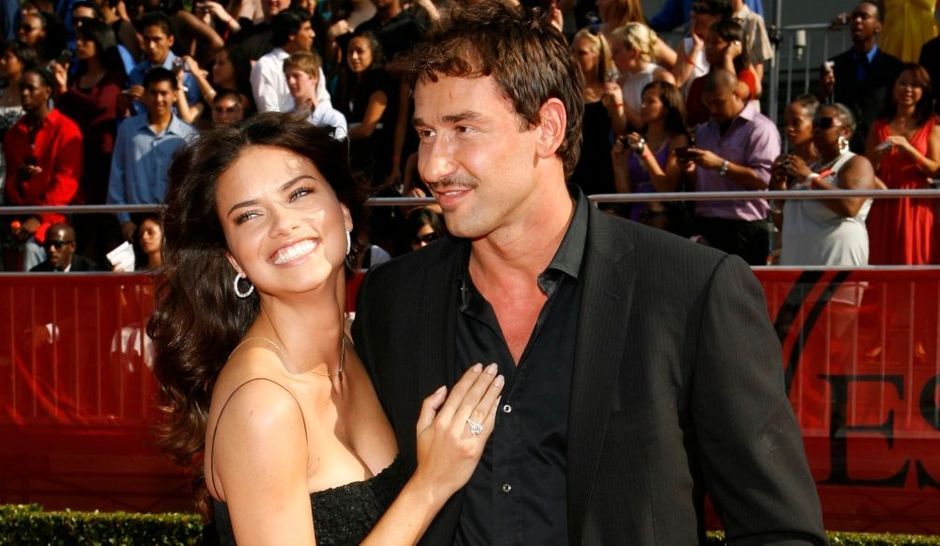 Adriana Lima est maman