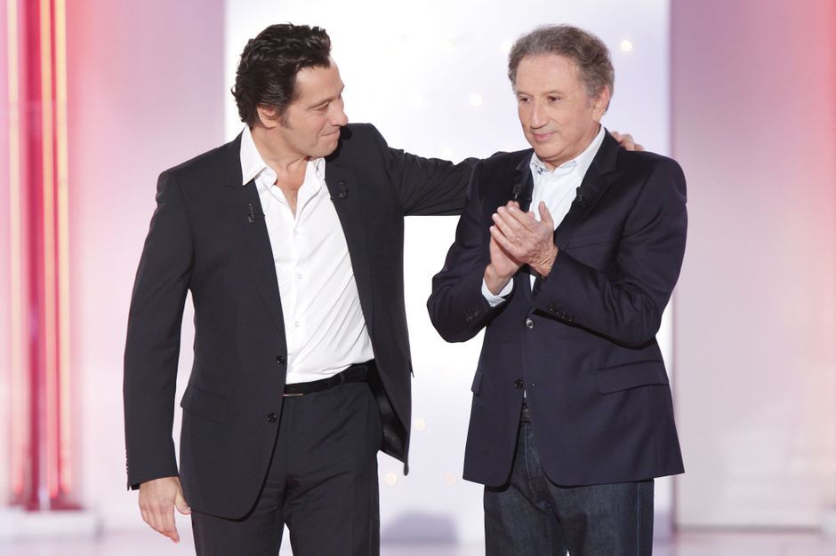 "Vivement Dimanche" - Laurent Gerra sur le canapé rouge de Drucker
