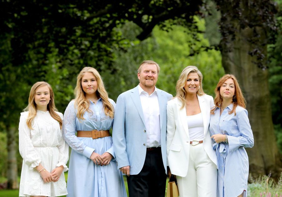Famille Royale Pays-bas 2021 La reine Maxima, le roi Willem-Alexander des Pays-Bas et leurs filles