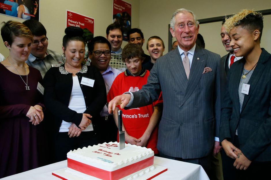 Photos Prince De Galles Et Un Nouveau Gateau Pour Charles