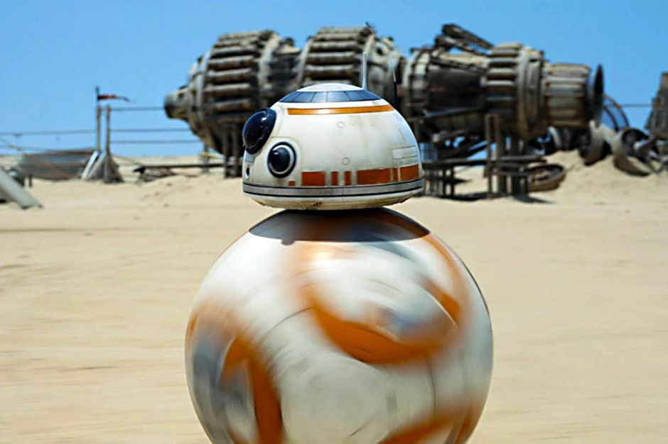 Star Wars - Un jeune fabrique le nouveau robot, BB-8